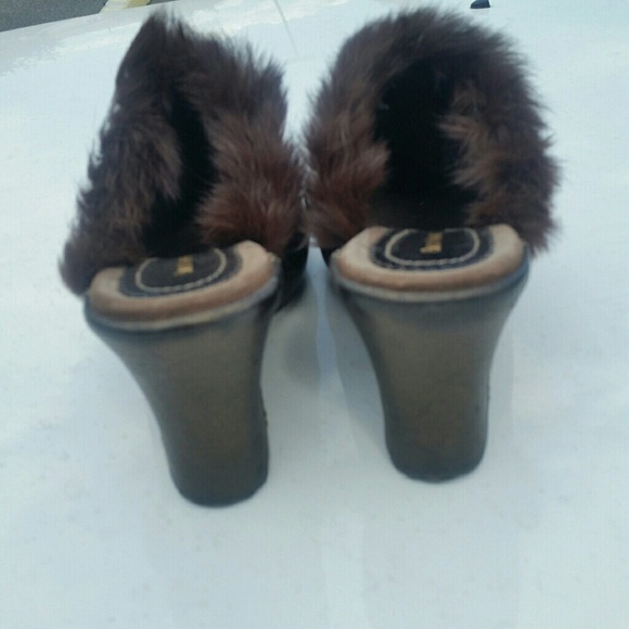 Enzo Angiolini Brown Suede Fur Trimmed Clogs EUC - Picture 5 of 8